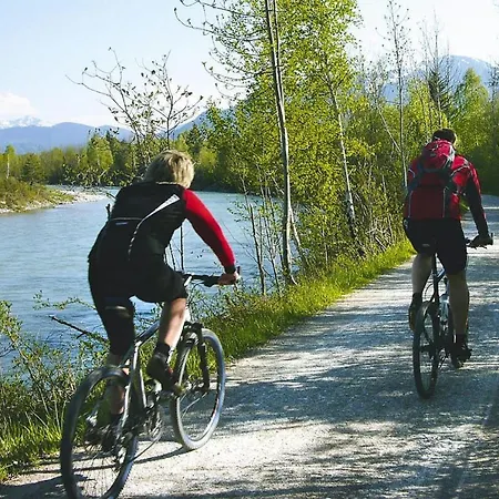 Holiday Apartments Haus Quellenheim, Schoenau Am Koenigssee Апартаменты *